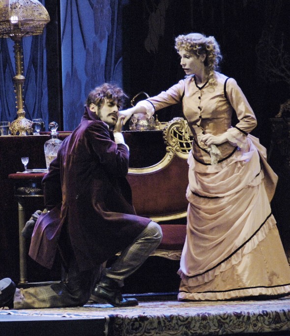 Esteban Meloni y Gloria Carrá en El cuarto de al lado