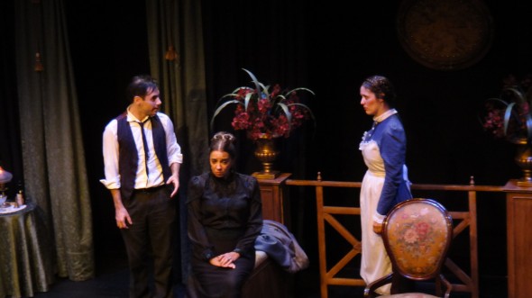 Espectros, de Henrik Ibsen. Dirección: Mariano Dossena